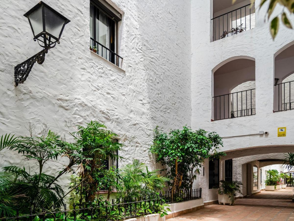 Sanders Sol 1 - Smart Three-bedroom In The Center Of Puerto Banus Nightlife Marbella